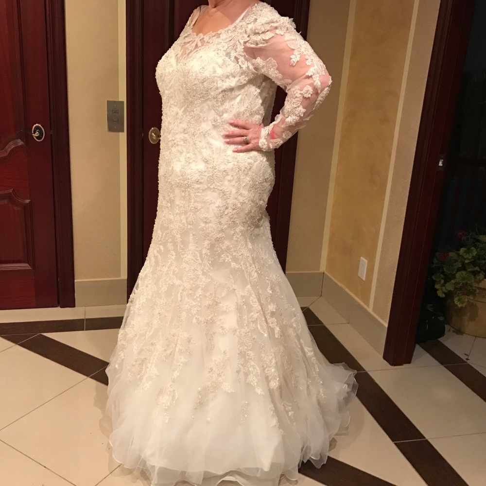 Wedding dress
